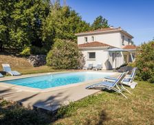 France Nouvelle-Aquitaine Pujols vacation rental compare prices direct by owner 4002400