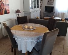 France Nouvelle-Aquitaine Bon Encontre vacation rental compare prices direct by owner 10372055