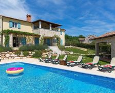 Croatia Istrien Sveti Lovrec vacation rental compare prices direct by owner 4414939