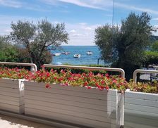 Italy Lombardy san felice del benaco vacation rental compare prices direct by owner 4013185