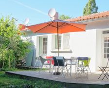 France Pays De La Loire Talmont-Saint-Hilaire vacation rental compare prices direct by owner 5140412