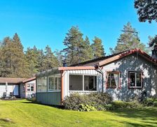 Sweden Värmlands län HENÅN vacation rental compare prices direct by owner 3884220