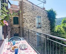 Italy Liguria Dolcedo vacation rental compare prices direct by owner 5164471