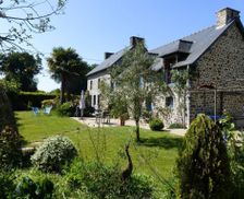 France Brittany St Pierre de Plesguen, Mesnil-Roc'h vacation rental compare prices direct by owner 4807019