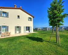 Italy Tuscany Vinci vacation rental compare prices direct by owner 3955323