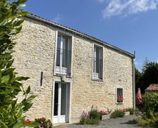 France Vendée Saint-Valérien vacation rental compare prices direct by owner 25292756