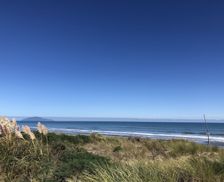 New Zealand Horowhenua Waikawa Beach vacation rental compare prices direct by owner 6737161