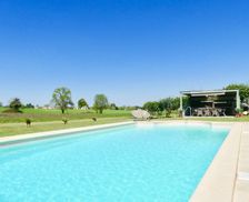 France Charente-Maritime Vanzac vacation rental compare prices direct by owner 4573504