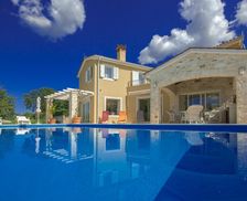 Croatia  Sveti Lovrec vacation rental compare prices direct by owner 4841376