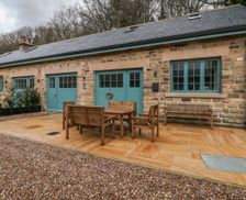 United Kingdom Peak District Sheffield vacation rental compare prices direct by owner 3933942