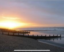 United Kingdom England Bracklesham Bay vacation rental compare prices direct by owner 5247382