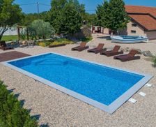 Croatia Dalmatien Smrdelje vacation rental compare prices direct by owner 5137665