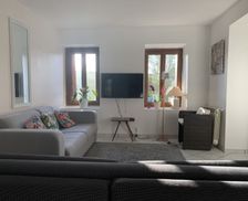 France Val-d'Oise Roissy-en-France vacation rental compare prices direct by owner 4396193