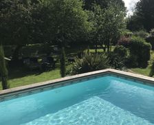 France Charente-Maritime Saint-Jean-de-Liversay vacation rental compare prices direct by owner 4593550