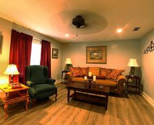 United States Texas Kilgore vacation rental compare prices direct by owner 13146887