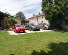 France Vienne Saint-Julien-l'Ars vacation rental compare prices direct by owner 6721604