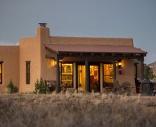 United States New Mexico Abiquiu vacation rental compare prices direct by owner 2839955