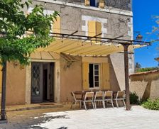 France Charente Échallat vacation rental compare prices direct by owner 4952061