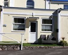 United Kingdom Devon Torquay vacation rental compare prices direct by owner 4701265