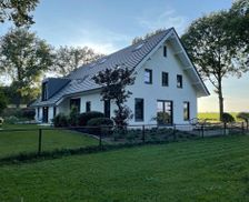 Netherlands OV Lutten vacation rental compare prices direct by owner 10331886