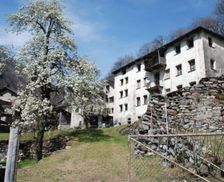 Switzerland Canton of Ticino Prato Sornico vacation rental compare prices direct by owner 11000428