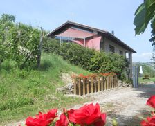 Italy Provincia di Cuneo Serralunga d'Alba vacation rental compare prices direct by owner 10998804