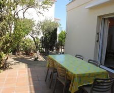 Spain Girona Llançà vacation rental compare prices direct by owner 5615658