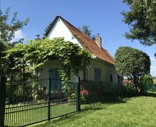 France Somme Petit Chemin (Dominois) vacation rental compare prices direct by owner 25157829