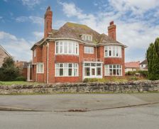 United Kingdom North Wales Colwyn Bay vacation rental compare prices direct by owner 28379793