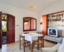 Italy SU Muravera vacation rental compare prices direct by owner 10364211