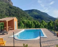 France Hérault Saint-Pierre-de-la-Fage vacation rental compare prices direct by owner 10416823