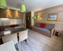 France Auvergne-Rhône-Alpes Courchevel vacation rental compare prices direct by owner 10417607