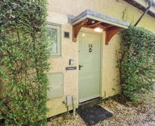 United Kingdom Cotswolds COTSWOLD WATER PARK vacation rental compare prices direct by owner 12208511