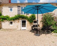 France Charente-Maritime Villeneuve-la-Comtesse vacation rental compare prices direct by owner 12189968