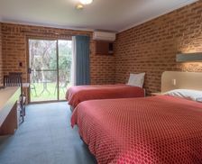 Australia VIC Eildon vacation rental compare prices direct by owner 12083288