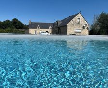 France Morbihan Saint-Thuriau vacation rental compare prices direct by owner 11711319