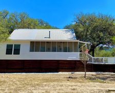 United States Texas Leakey vacation rental compare prices direct by owner 12215772