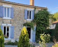 France Pays de la Loire St Valerien vacation rental compare prices direct by owner 25249316