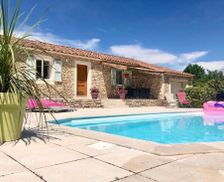 France Vaucluse Gordes vacation rental compare prices direct by owner 13148311