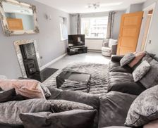 United Kingdom North Wales Wrexham vacation rental compare prices direct by owner 13167563