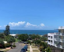 Australia QLD KINGS BEACH vacation rental compare prices direct by owner 28748126