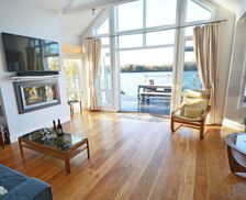 United Kingdom Gloucestershire South Cerney vacation rental compare prices direct by owner 4664197