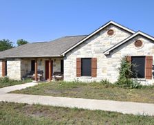 United States Texas Kempner vacation rental compare prices direct by owner 6731318