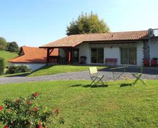 France COEUR PAYS BASQUE SAINT-ESTEBEN vacation rental compare prices direct by owner 9446523