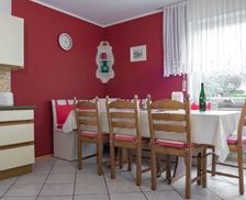 Germany Rhineland-Palatinate Irsch vacation rental compare prices direct by owner 10275911