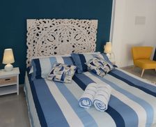 Italy Provincia di Sassari Alghero vacation rental compare prices direct by owner 13072870