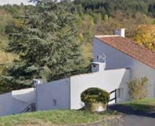 France Auvergne-Rhône-Alpes VIEILLE BRIOUDE vacation rental compare prices direct by owner 9470772