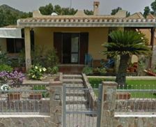 Italy Sud Sardegna Villasimius vacation rental compare prices direct by owner 23896782