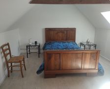 France Côtes-d'Armor Bourbriac vacation rental compare prices direct by owner 23834798