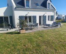 France Morbihan Sauzon vacation rental compare prices direct by owner 23830118